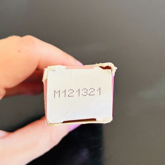 No7 Restore & Renew Multi-Action Eye Cream .05 fl. oz New - Picture 4 of 4